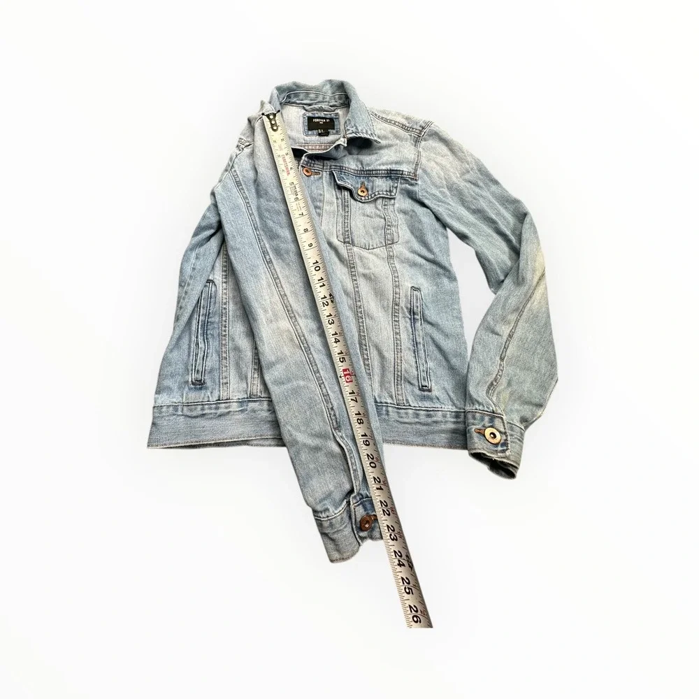 Forever‎ 21 Denim Jacket Mens S Light Blue Trucker Faded Button Up 3621
